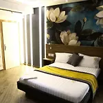 One Hotel 4*