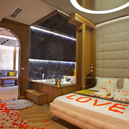 Hotel One 4*