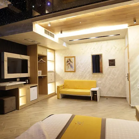 One Hotel 4*