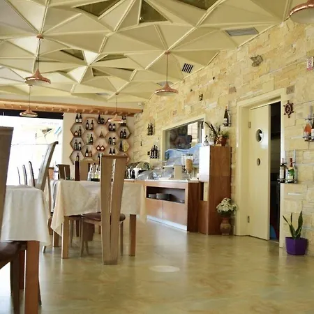 Hotel One 4*