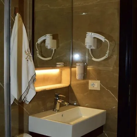 One 4* Durrës
