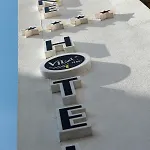 One Ξενοδοχείο 4*
