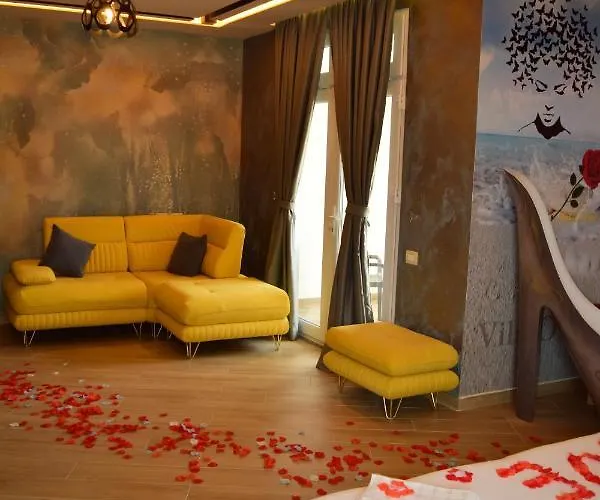 One 4* Durrës